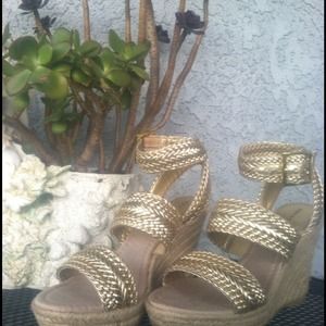 New Gold Apostrophe Wedges