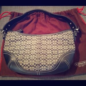 **SOLD ON CL**Auth New Coach monogram logo purse