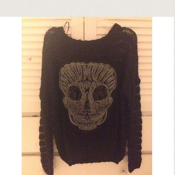Cute Katsumi Skull Sweater