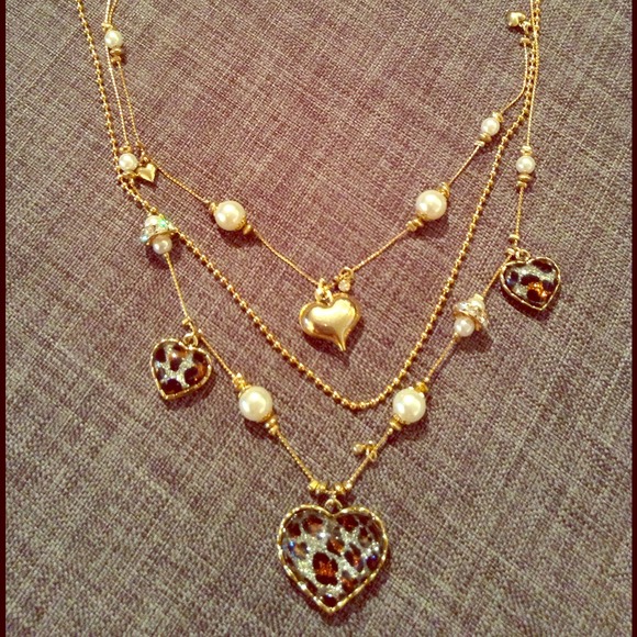**SOLD**Betsey Johnson leopard/heart necklace