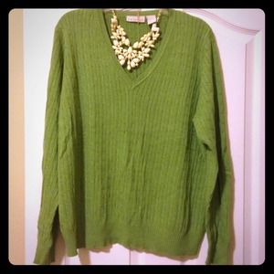 ❗Bundle❗XL green sweater. 100% cotton.