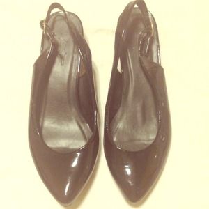 BUNDLED F21 black patent kitten heels