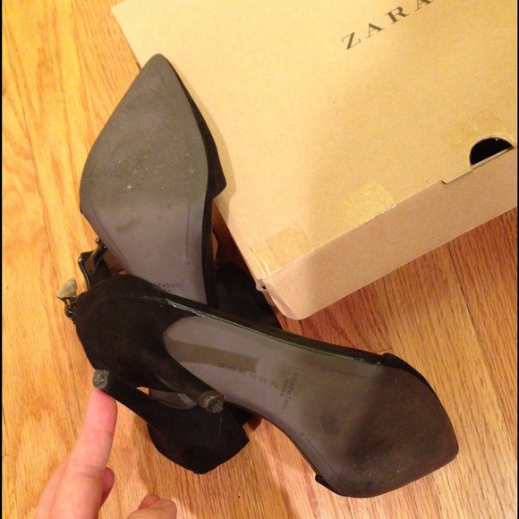 ⛔️SOLD⛔️Zara pointed toe vamp shoes - Picture 4 of 4