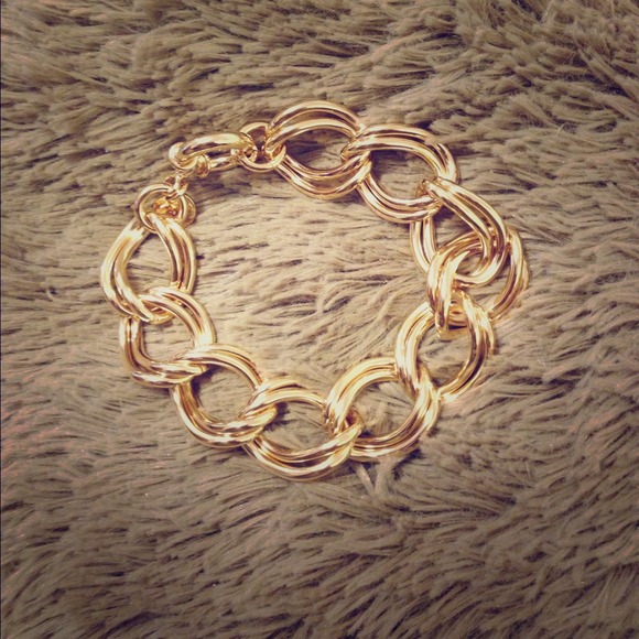 ⛔SOLD⛔ ✨NWOT✨ GOLD Chain Link Bracelet