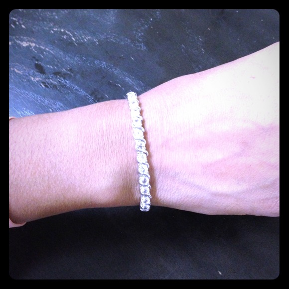 ⛔SOLD⛔ ✨NEW✨ Tennis Bracelet
