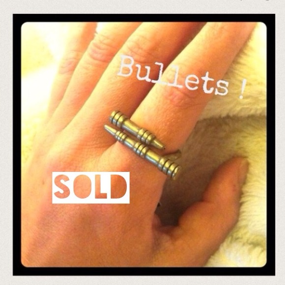 ❌Sold❌French Connection Bullet Ring