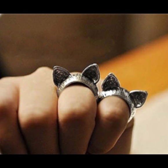 Silver Kitty Cat Ears Ring - Picture 3 of 3