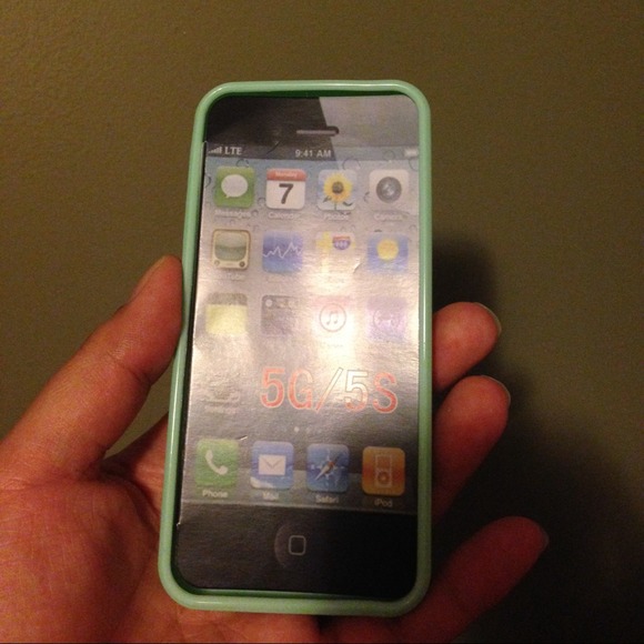 iPhone 5 case - Picture 3 of 3