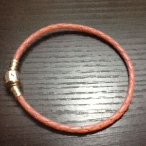 Pandora bracelet pink