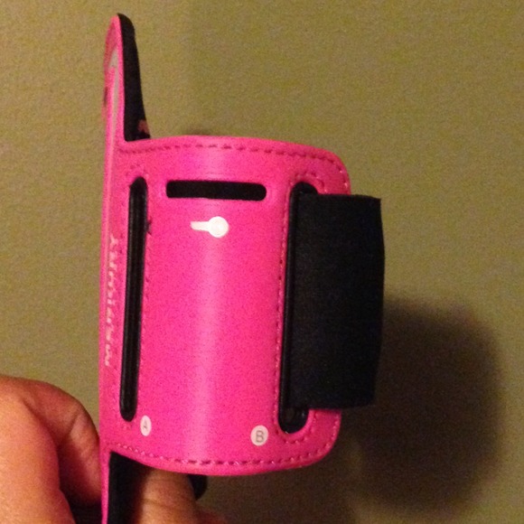 iPhone running/walking holder - Picture 2 of 2