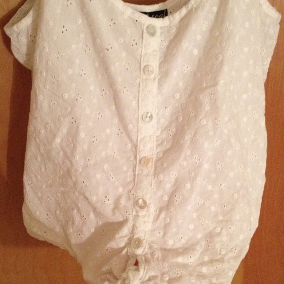 Wet Seal White Crop Top - Picture 4 of 4