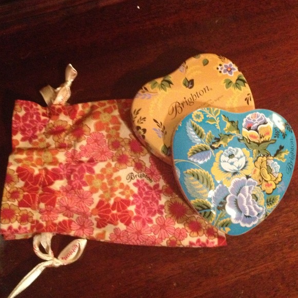 Accessories - Brighton tin and pouch
