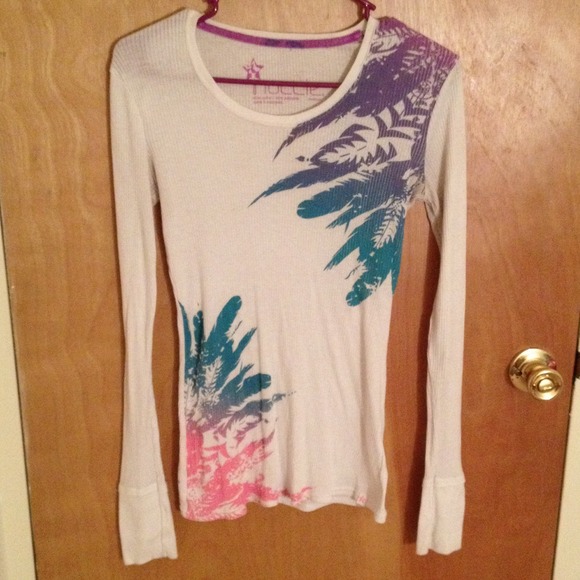 Nollie lightweight long sleeved top