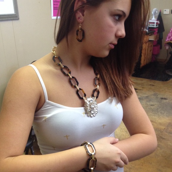 💛✨Tortoise brown necklace set