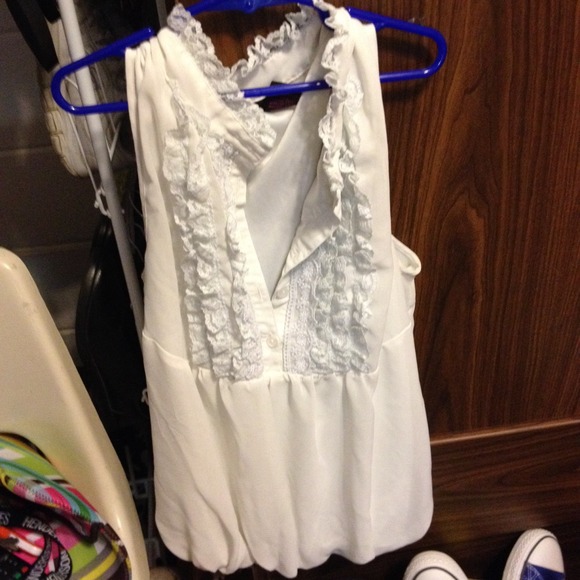 Lace Detail Sleeveless Top