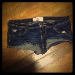HOLD hollister short!