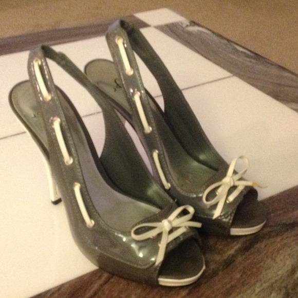 Cute Grey and White Heels