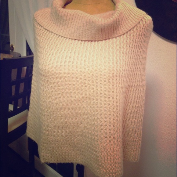Knit pink poncho