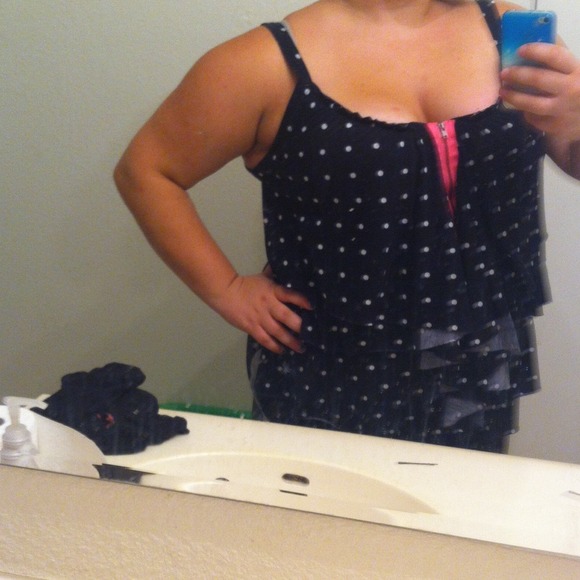 Small strap polka dot shirt (: - Picture 4 of 4