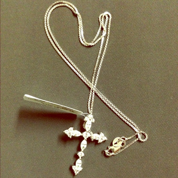 ⛔SOLD⛔ ✨NEW✨ Sterling Silver 925 Necklace with CZ