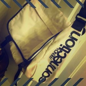 ⬇️3/12 French Connection Paperboy Bag