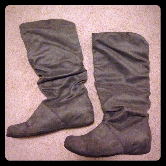 comfortable, grey suede boots