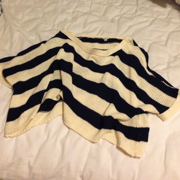 crop top sweater
