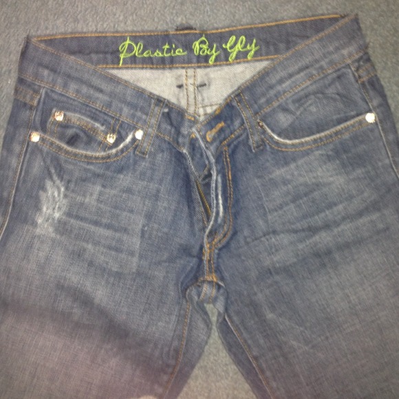 Plastic Jeans - Picture 2 of 3