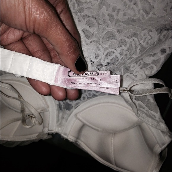 Victoria's Secret Lingerie!!! - Picture 4 of 4