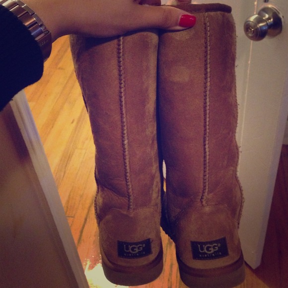 RESERVED!!!!Ugg Australia authentic tall