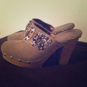 Kathy Van Zeland Clogs