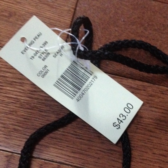 Formal clutch - Picture 3 of 3