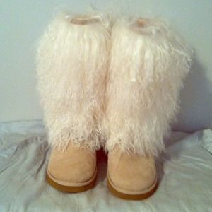 Ugg Boots Price Cut! Dont miss out!💖✨✂💲