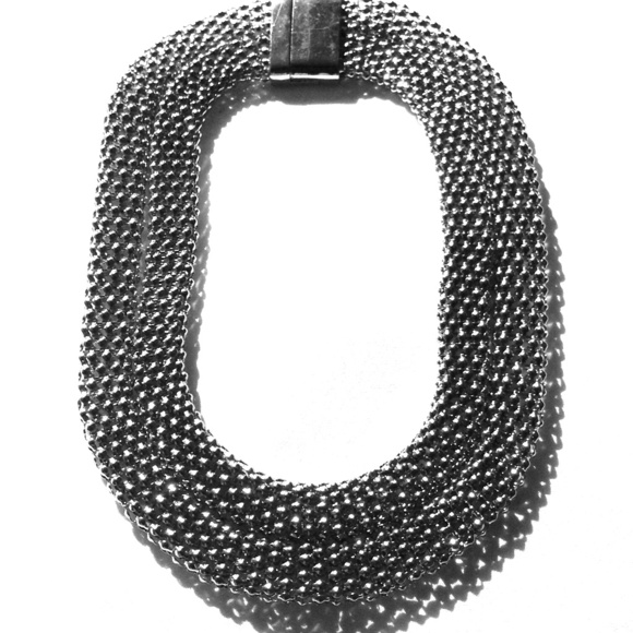 magnetic necklace