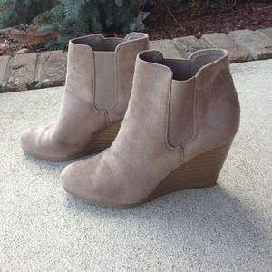 ***SOLD***Taupe wedge booties