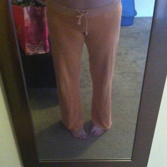 Super comfy! NEVER WORN!Orange Juicy Couture sweat