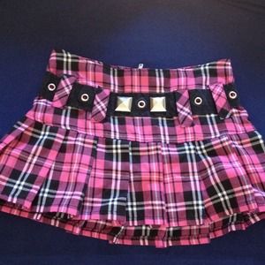 Pink plaid skirt with stud belt