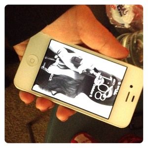 White iPhone 4S sprint