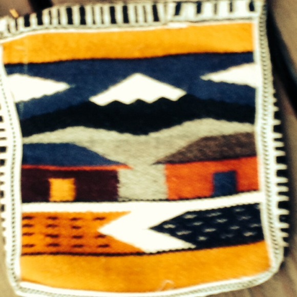 ✳️PRICE REDUCED✳️🗿Small Peruvian crossbody bag - Picture 2 of 4