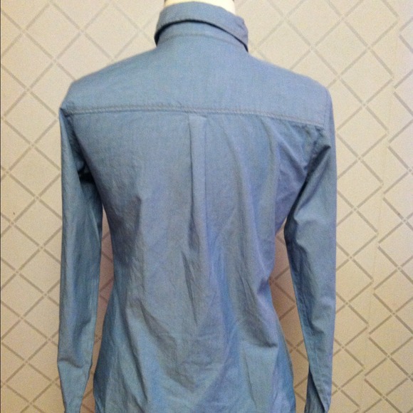 Jachs chambray girlfriend shirt ✂️PRICE CUT✂️ - Picture 2 of 2