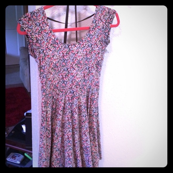 Urban Outfitters perfect circle dress - Picture 1 of 3