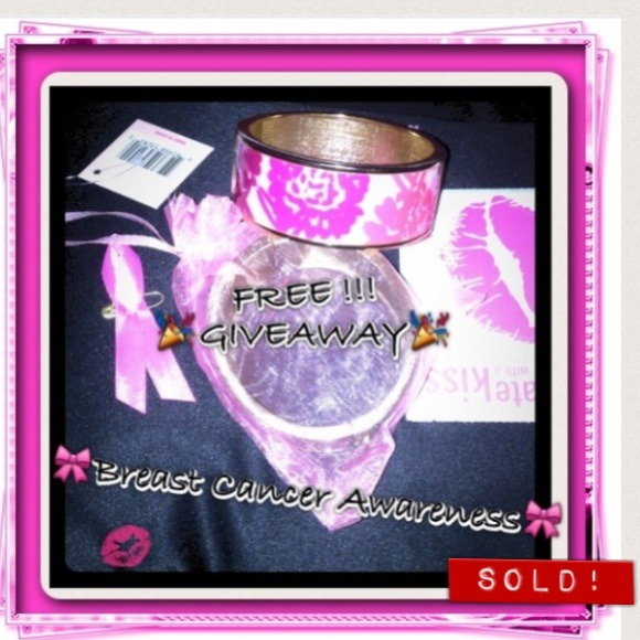 Jewelry - 🎉FREE GIVEAWAY🎉
