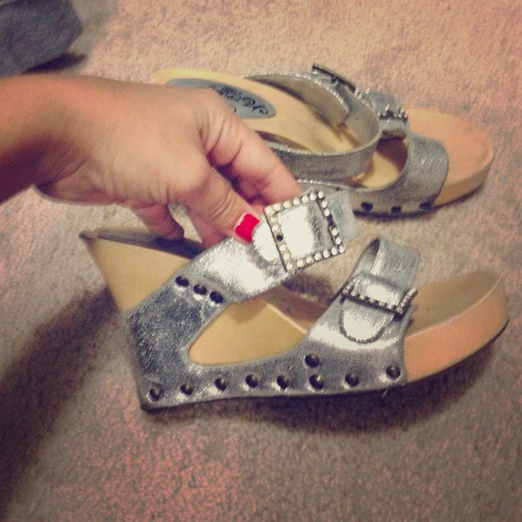 Naughty monkey wedge sandals