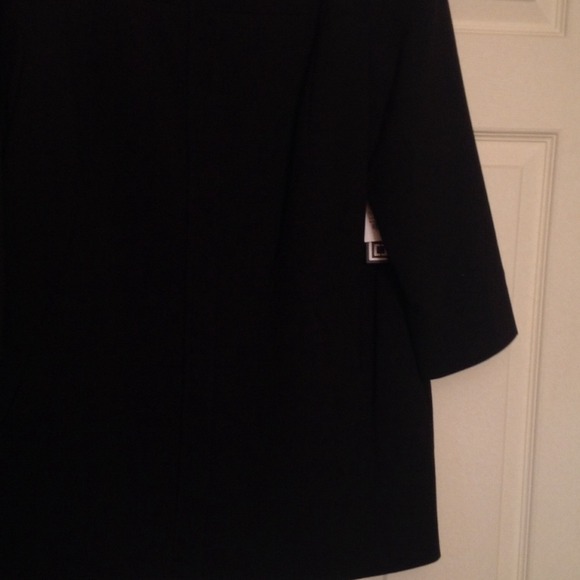 Liz Clairborne 3/4 sleeve jacket - Picture 2 of 4