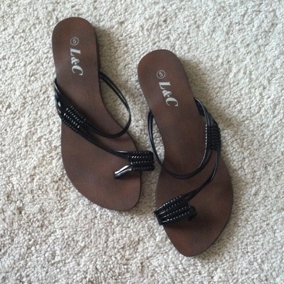 Dainty slip on sandles