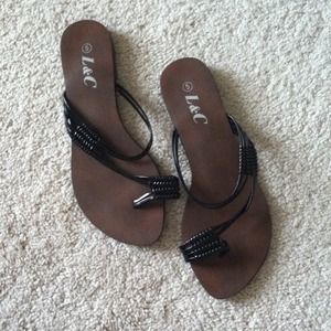 Dainty slip on sandles