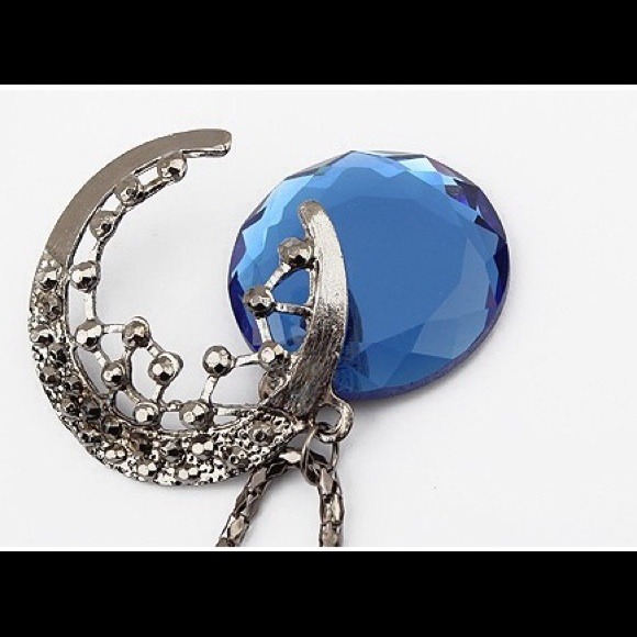 Chic Shaman Blue Moon Necklace