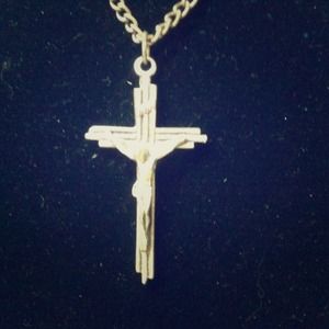 Silver toned necklace with crucifix
