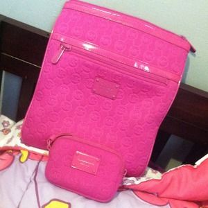 Michael kors crossbody/wristlet($60ppshippingposh)