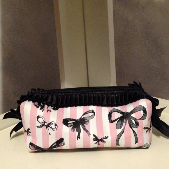💔SOLD💔Pleats & Bows  Case - Picture 4 of 4